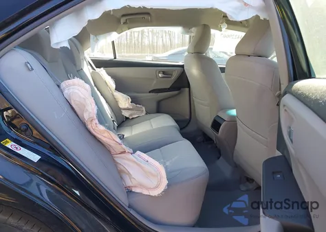 2016 Toyota Camry Le z USA, uszkodzony, nr VIN 4T4BF1FK2GR575324